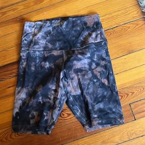 Lululemon Align high rise short, 10in inseam, size 10